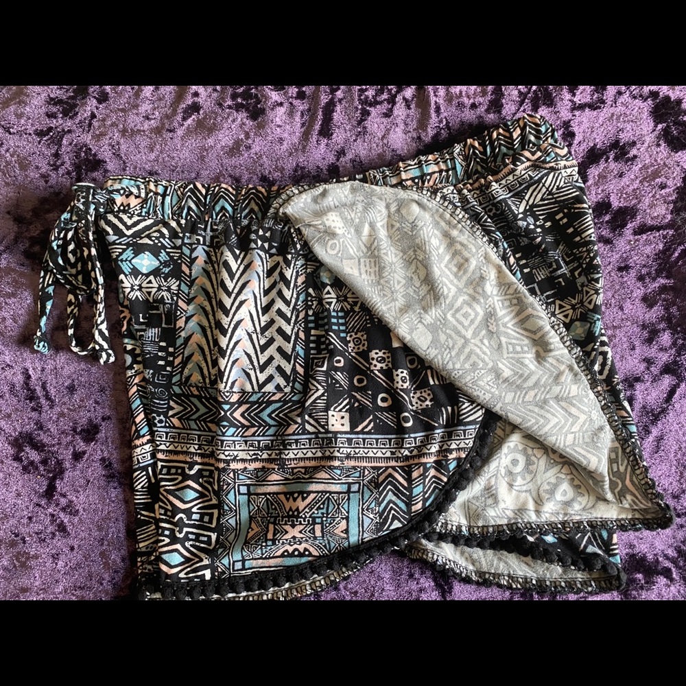 Shorts - Picture 4 of 4